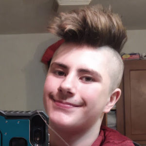 Meet your Posher, Leland